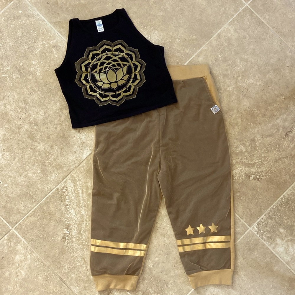 Stylish Athletic Outfit Bundle